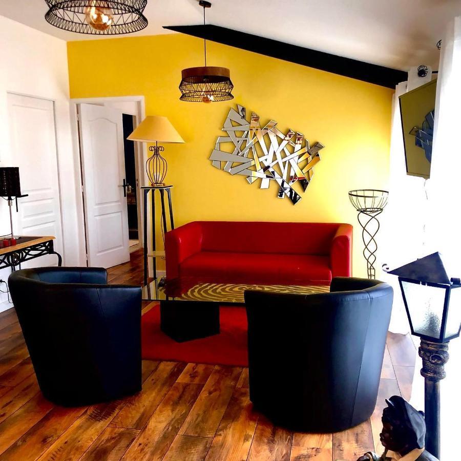 Le Dupe Aparthotel Brissac-Quince Exteriör bild