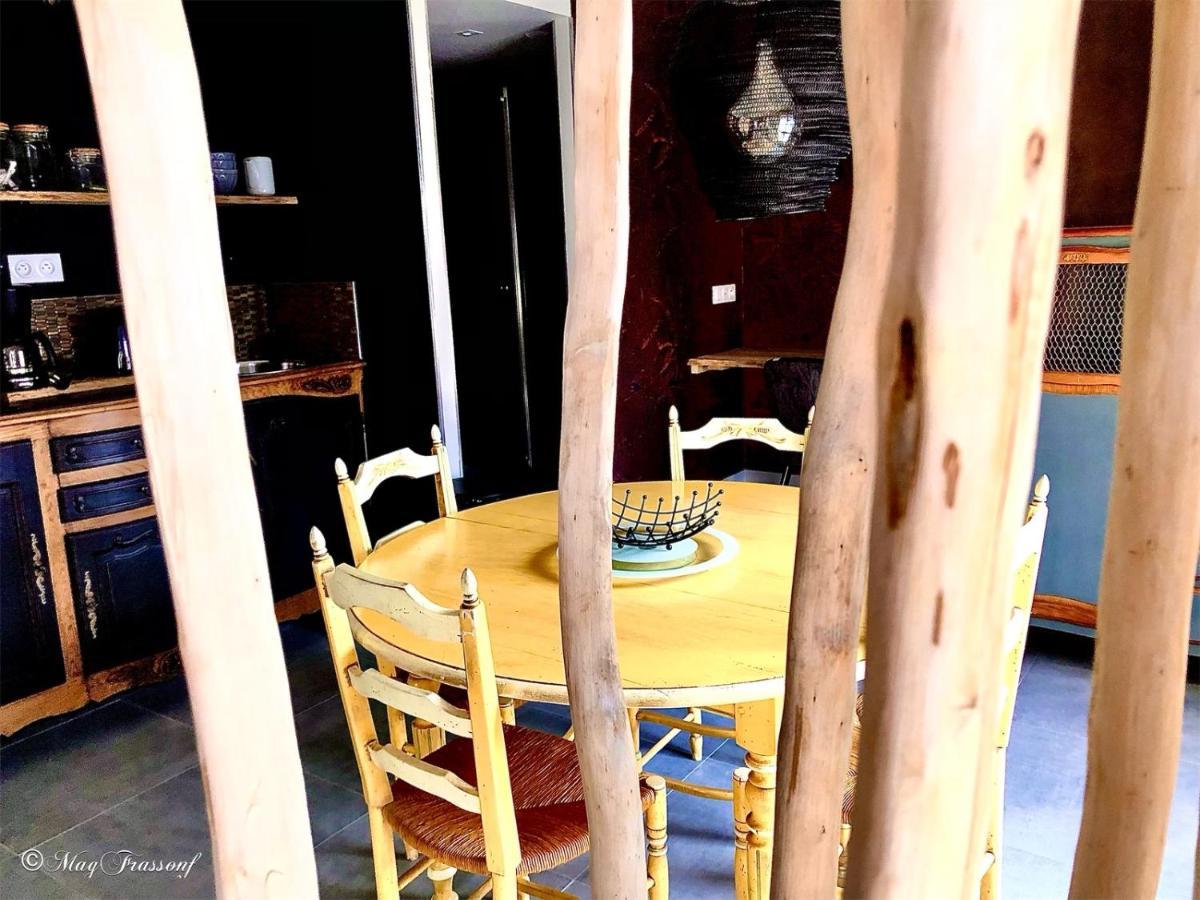 Le Dupe Aparthotel Brissac-Quince Exteriör bild