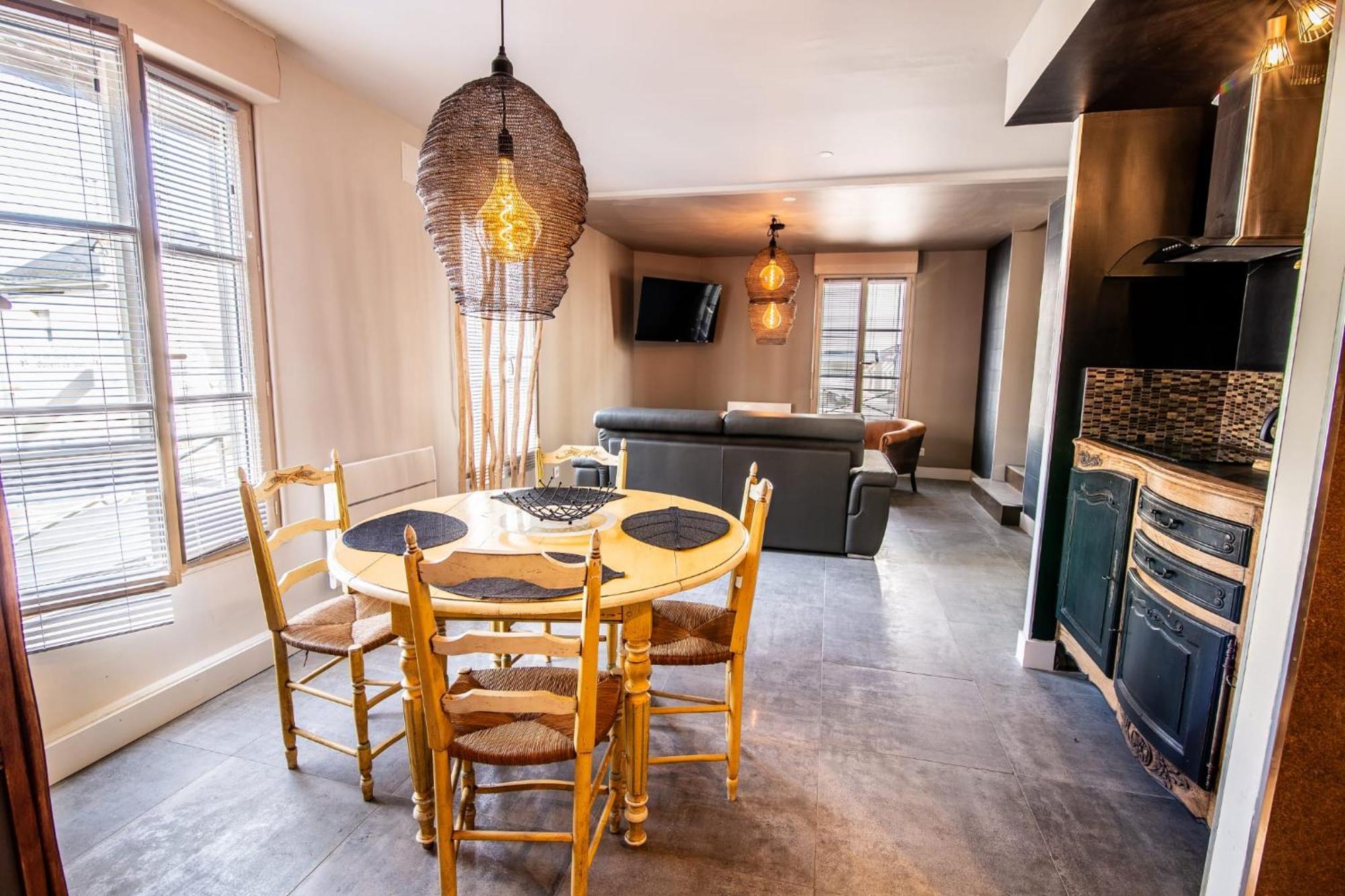 Le Dupe Aparthotel Brissac-Quince Exteriör bild