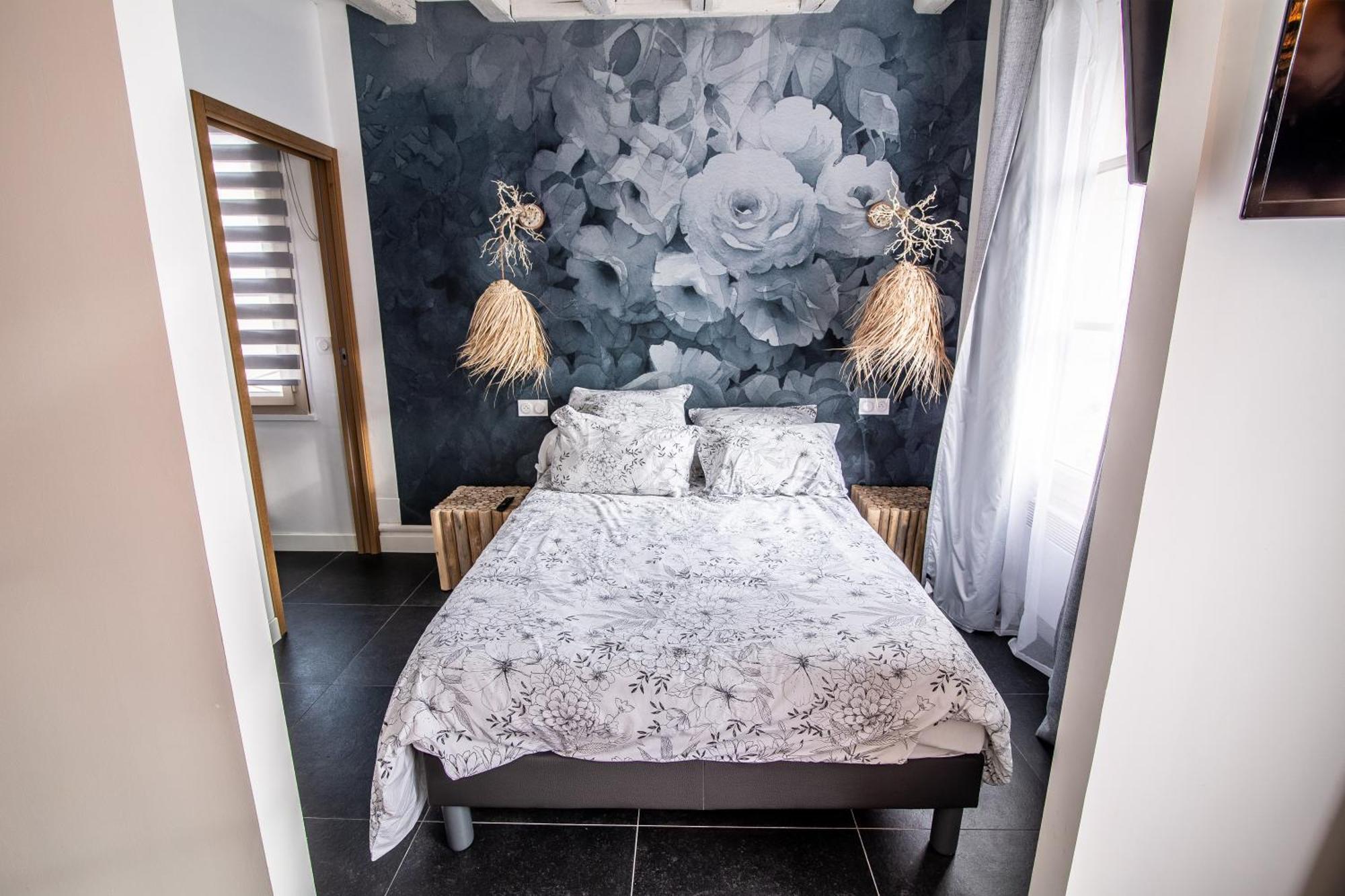 Le Dupe Aparthotel Brissac-Quince Exteriör bild