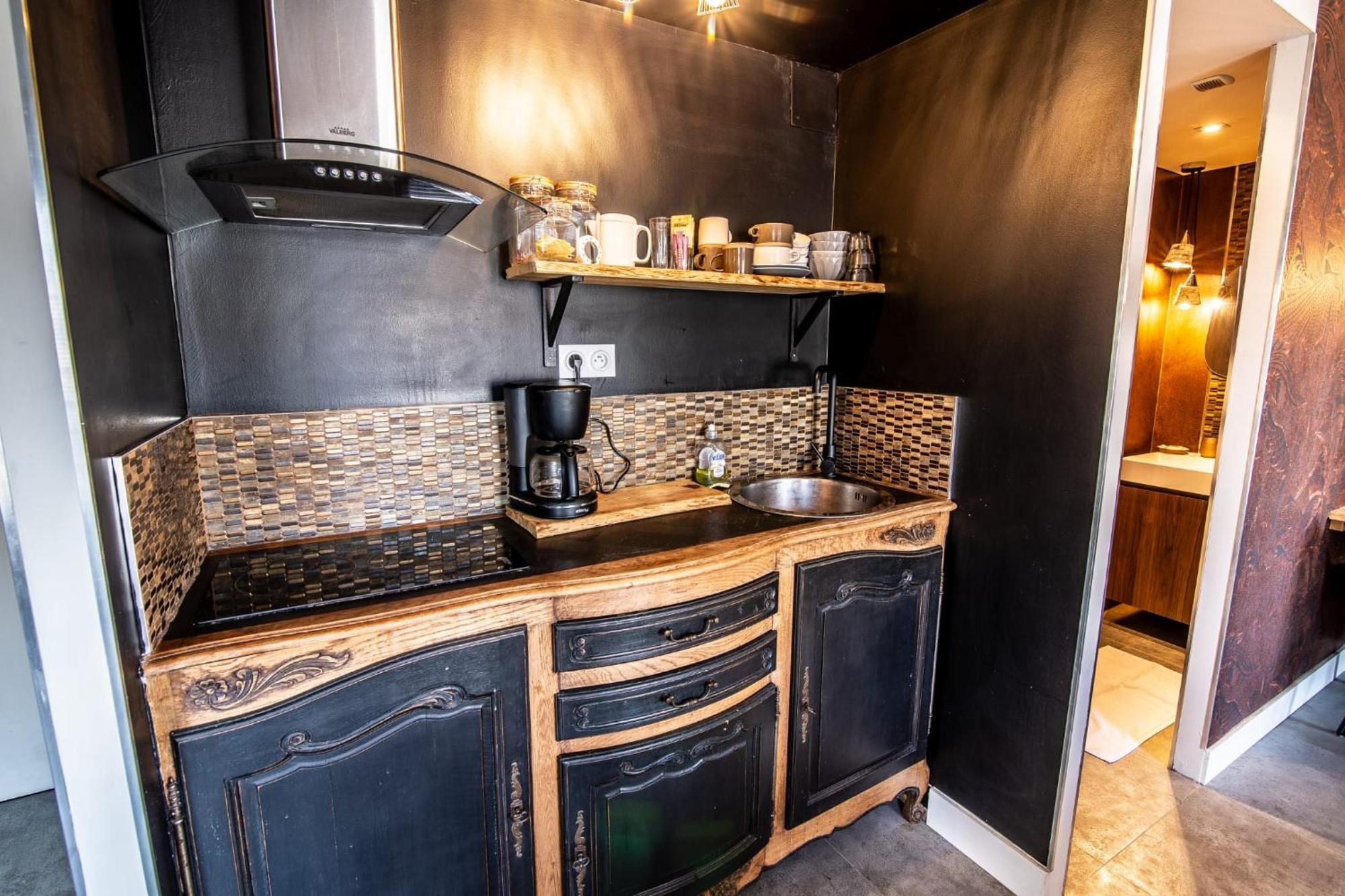 Le Dupe Aparthotel Brissac-Quince Exteriör bild