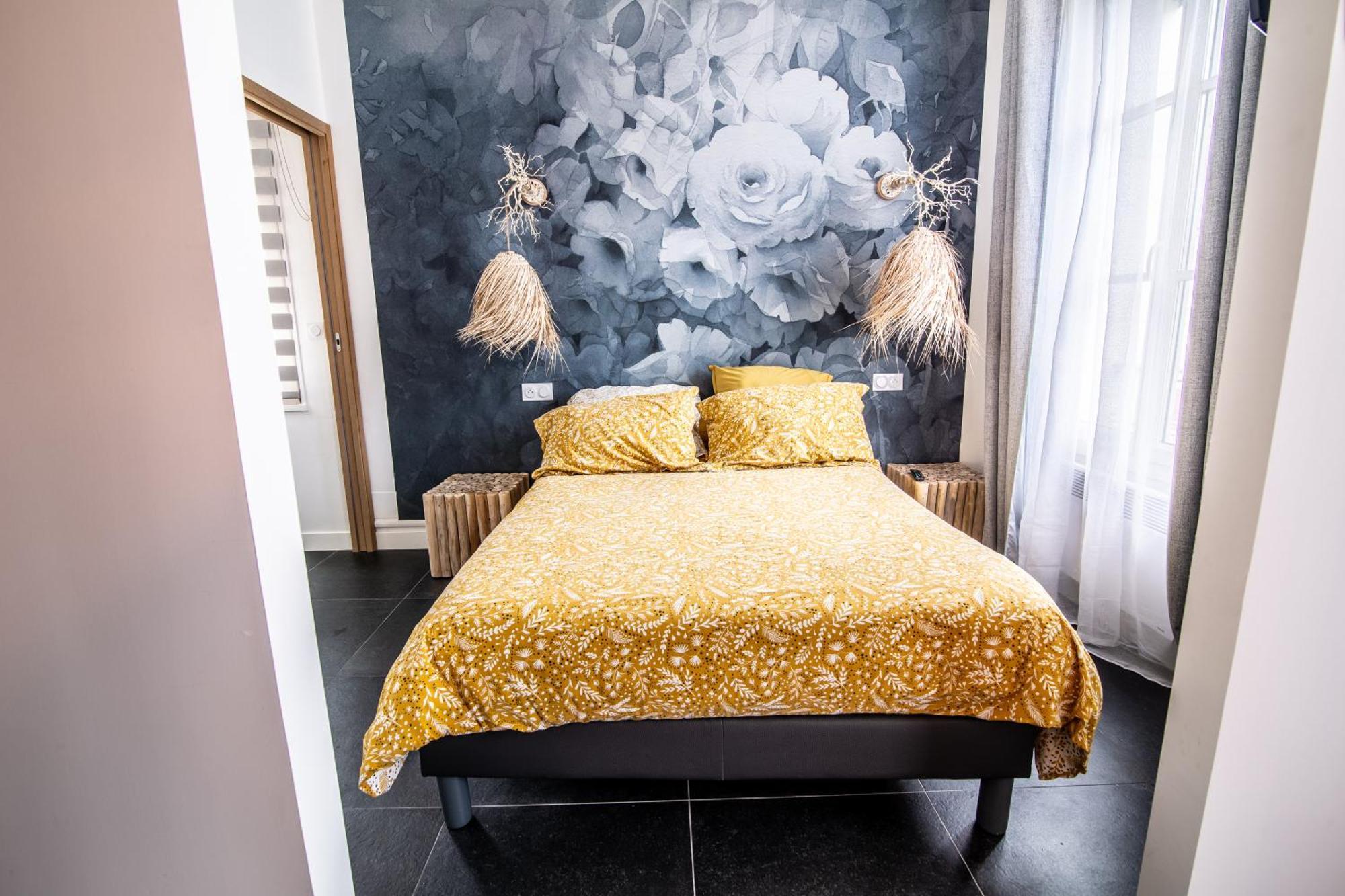 Le Dupe Aparthotel Brissac-Quince Exteriör bild